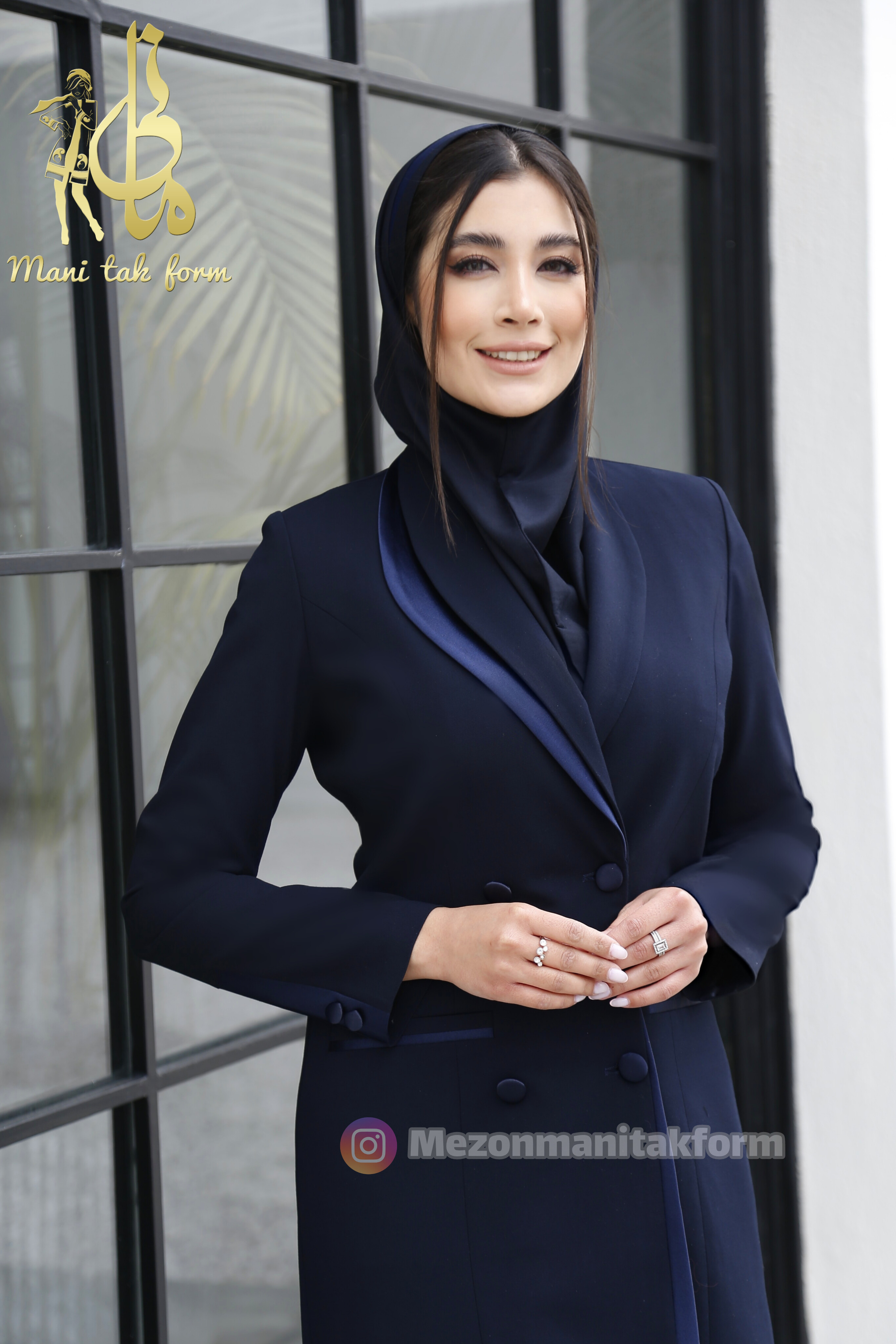    مانتو شلوار اداری مدل ساتین کد 8031  پارچه نخی بزیاق ترک. رنگبندی : مشکی و سورمه ای  رنگ دلخواه سایزبندی 36 - 46  قد مانتو : 98 در تمام سایزها در صورت سفارش عمده و تیراژ آماده میشود 