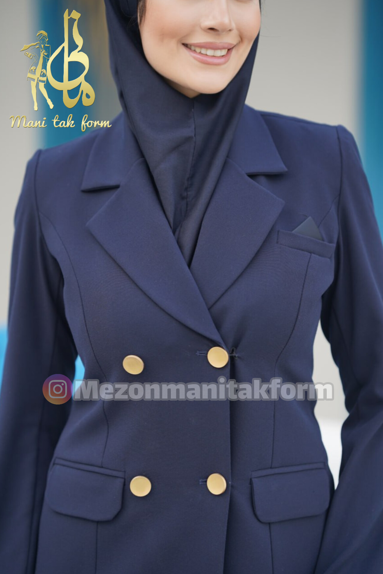    مانتو شلوار اداری مدل تینا کد 4031 پارچه نخی بزیاق ترک. رنگبندی : مشکی و سورمه ای. آبی. نوک مدادی رنگ دلخواه سایزبندی 36 - 46  قد مانتو : 90  در تمام سایزها در صورت سفارش عمده و تیراژ آماده میشود   
