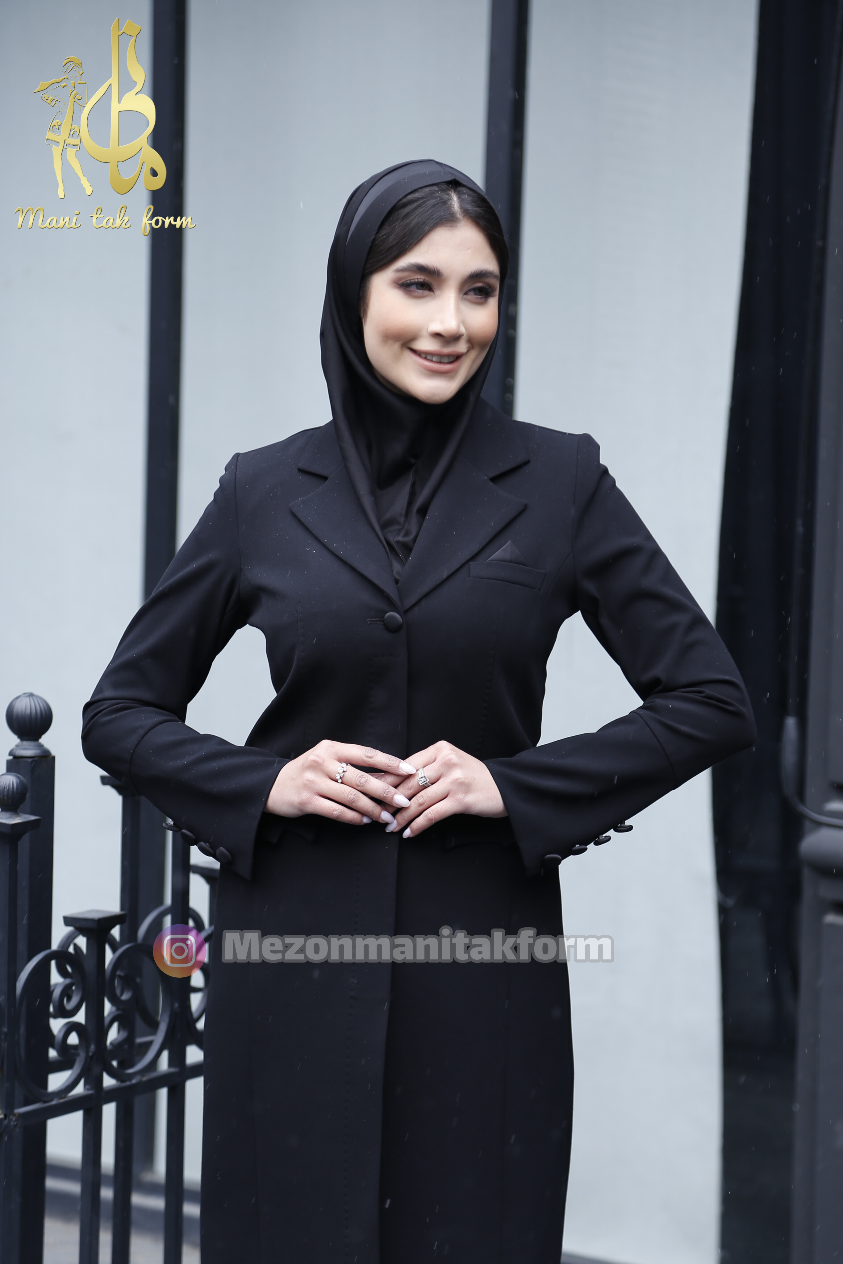     مانتو شلوار اداری مدل لاله کد 6033 پارچه نخی بزیاق ترک. رنگبندی : مشکی و سورمه ای. طوسی. آبی رنگ دلخواه سایزبندی 36 - 46  قد مانتو : 98 در تمام سایزها در صورت سفارش عمده و تیراژ آماده میشود 